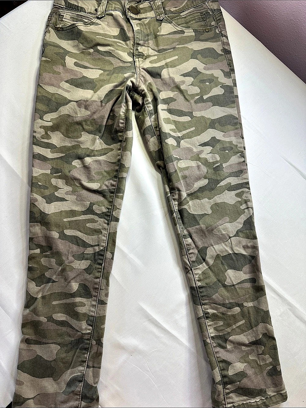 Democracy Ab'solution Camo Skinny Jeans in Green & Gray Size 8